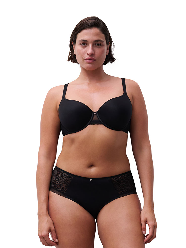 C13b60 011 e75 cjolie ecom look web wh ft (1)